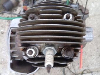 Predám tento motor manet - 5