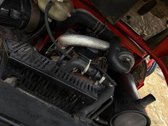 Teleskopický manipulátor Manitou MLT523 s dosahom 5 m - 5