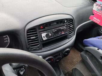 Hyundai Accent - 5