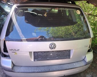 Rozpredam Golf 4 sedan ,comby - 5