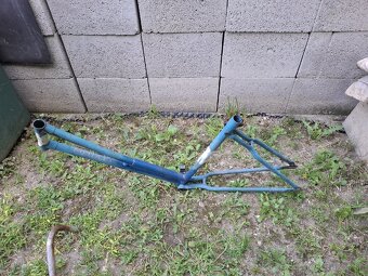 Starý, retro bicykel - 5