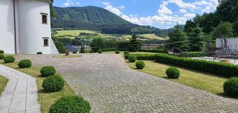 Prenájom historického kaštieľa Burg – ideálne miesto pre vaš - 5