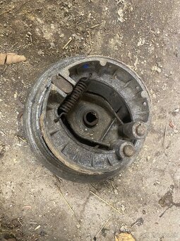 Brzdové štíty - 5