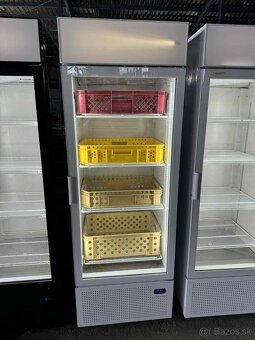 Prosklená lednice na přepravky 70x71x207cm - 5