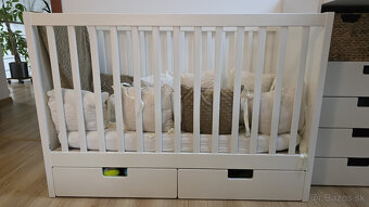 Postieľka a prebaľovací pult - 5