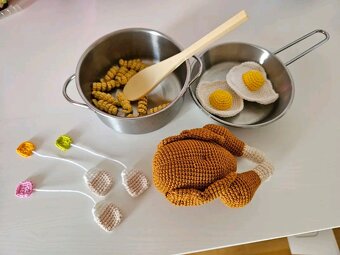 Háčkované hračky do kuchynky - 5