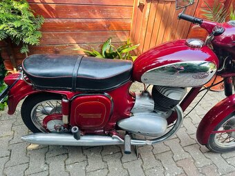 Jawa 250 - 5