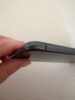 Predám iPhone 11 64 GB - 5