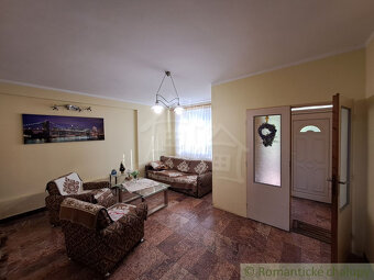 Rodinný 5-izbový dom v kľudnej časti obce Dvorníky - 5