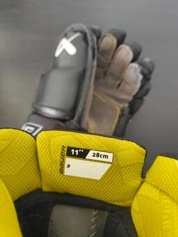 Hokejové rukavice bauer veľkosť 11 - 5