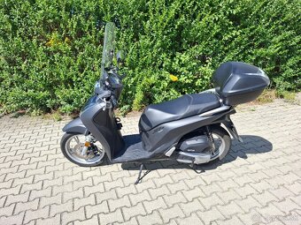 Predam skuter Honda SH125i - 5