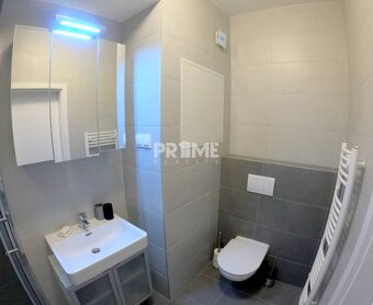 Pekná Garsónka, REKONŠTRUKCIA, BALKÓN, Zuzany Chalupovej, Pe - 5