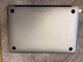 Predám Apple MacBook Air 13" i5 Mid 2013 8 GB DDR3 128 GB - 5