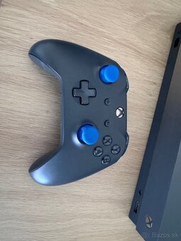 Xbox one X 1TB HDD + 8 hier - 5