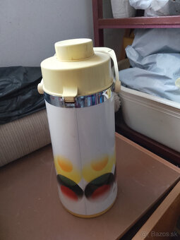 Predám rímsky pekáč,termosku,univerzálny krájač - 5