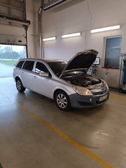 Predám Opel Astra 1.7 dizel r.v2007 - 5