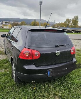 Volkswagen Golf 5 - 5