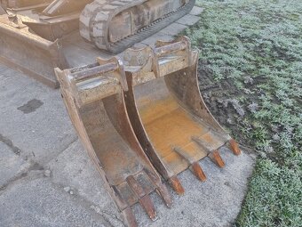 JCB 57C - 4 válec , otočná hlava, klima, natáčení radlička - 5