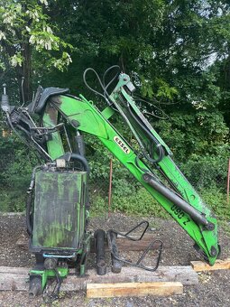 Hydraulicka ruka. Essel z90 - 5