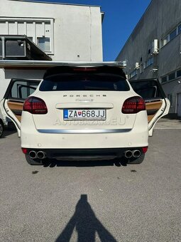 PORSCHE CAYENNE II 4,8 S - 5