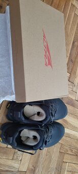 Altra Lone Peak 9+ - 5