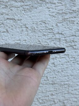 Apple iPhone 8 256GB Space Grey - 5
