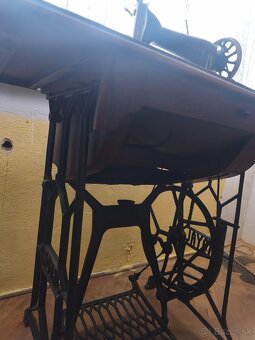 Šijací stroj ROYAL - 5