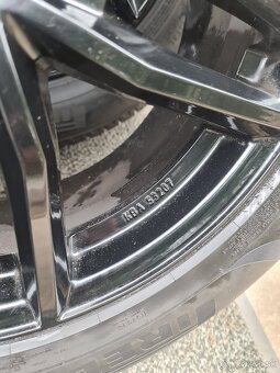 ZIMNA SADA 5X112 R17 DEZENT + PNEU 215/65 R17 - 5