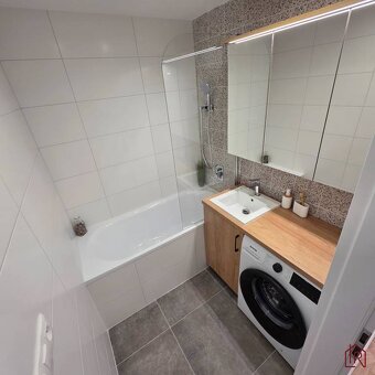 4i, OV, KVP, Wurmova, 84m2 + loggia, nová rekonštrukcia - 5