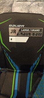 Hokejova vystroj - 5