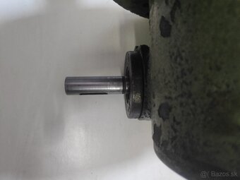 Elektromotor s prevodovkou - 5