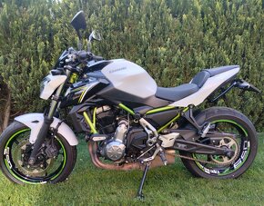 Kawasaki Z650 - 5