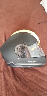 Prilba na moto - 5