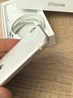 Iphone SE 2022 - 5