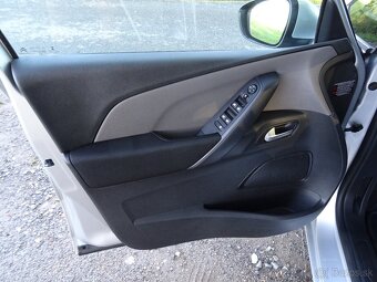 Citroën Grand C4 Picasso 1,6HDi automat 7-Míst, pěkná výbava - 5