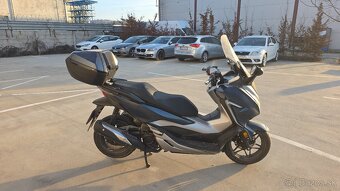 Honda Forza 300 - 5
