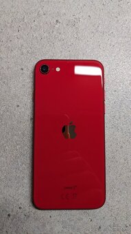 Predám iPhone SE 2020 128 GB, product RED - 5