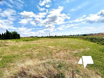 Predaj - Investičný pozemok 800m2 – Veľký Lapáš - 5