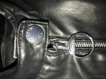 NOVÁ GUESS originál koženkova/damska bundicka S - 5