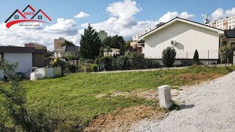 Ponúkame Vám na predaj stavebný pozemok v meste Prievidza. - 5