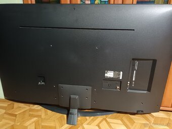 TV - LG - 140 cm uhlopriečka - rozbitý - funkčný - 5