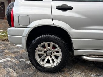 Predám suzuki grant vitaru 2.0 benzín 94kw - 5