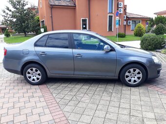 Predám Volkswagen Jetta 1.9. TDI 77 kw rok 2007 - 5