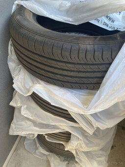 Dunlop SP Sport Maxx 050 235/60 R18 103H - 5