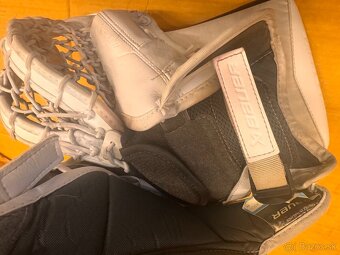 LAPAČKA A VYRÁŽEČKA BAUER VAPOR HYPERLITE 2 - 5