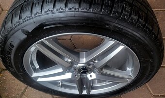 Alu R18 5x112 Mercedes GLA, GLB, GLK + zimné 235/55R18 - 5