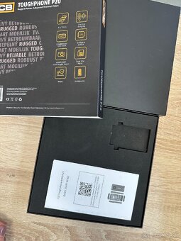 JCB Tohughphone p20 - 5