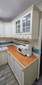 Masívna rustikálna kuchyna - 5