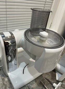 Bosch MUM 48CR1/05 kuchynský robot - 5