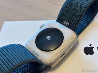 Apple Watch SE 2024 GPS + Cellular 44 mm - v záruke - 5